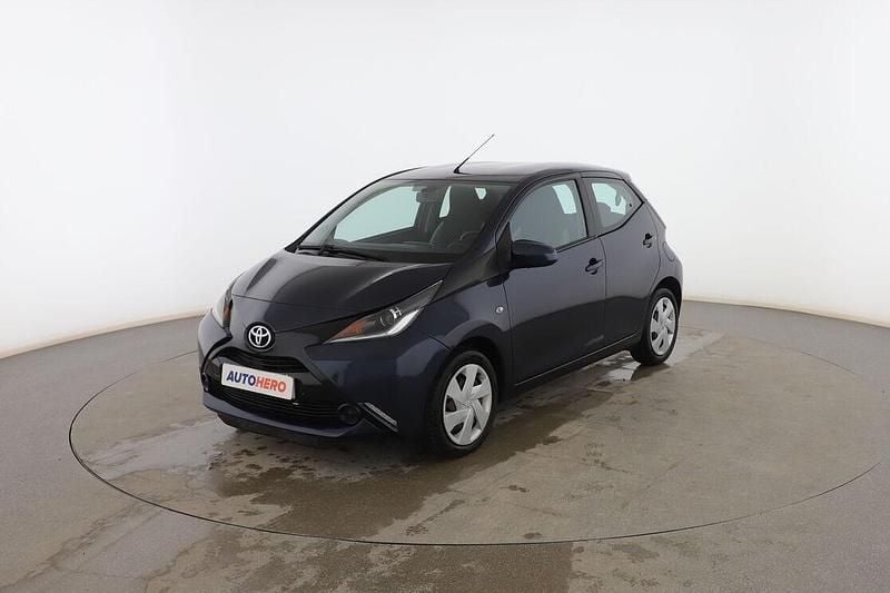 Usado Toyota Aygo X-cite 70 CV (51 kW) 2015 Negro Utilitario