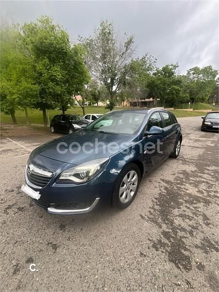 Usado Opel Insignia Business 120 CV (88 kW) 2017 Azul Familiar