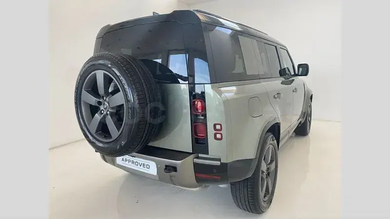 Usado Land Rover Defender SE 249 CV (183 kW) 2025 Verde SUV
