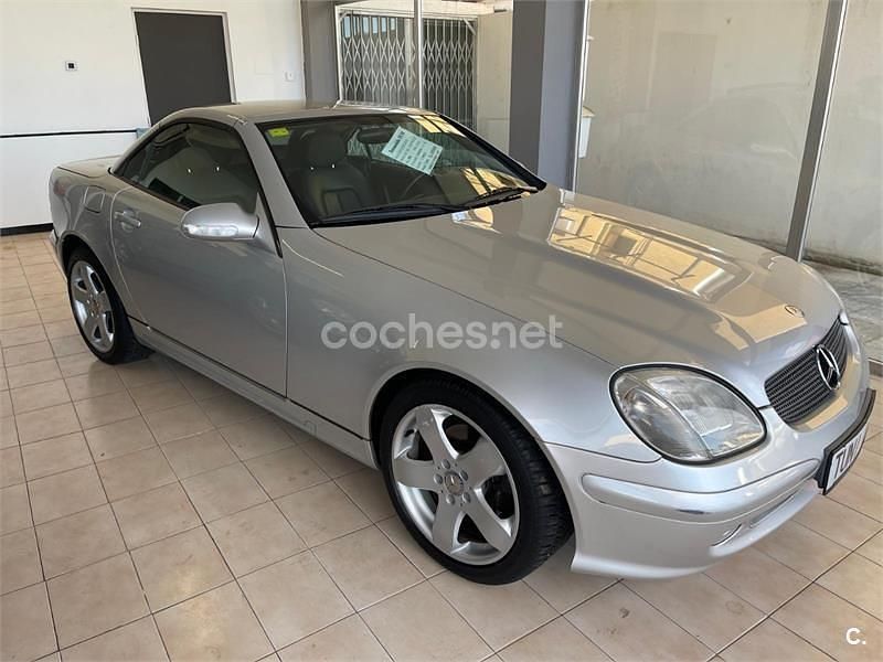 Gris / plata Usado 2000 Mercedes SLK200 Descapotable | 7400 € (Precio justo) - Imagen 1/4