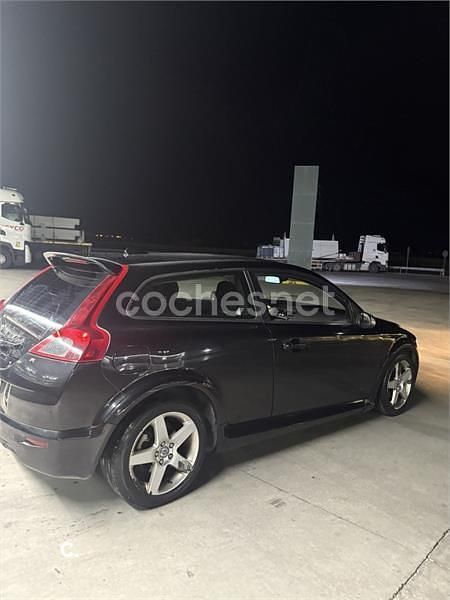 Usado Volvo C30 R-Design 136 CV (100 kW) 2009 Negro Utilitario
