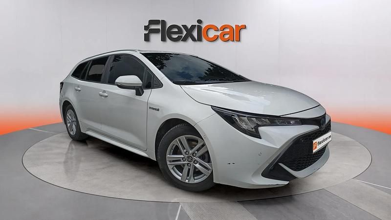 Usado Toyota Corolla Business Edition 122 CV (89 kW) 2021 Blanco Familiar