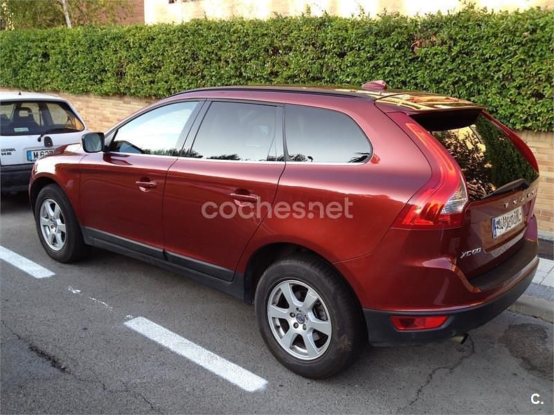 Granate Usado 2010 Volvo XC60 Momentum SUV | 12.900 € (Precio justo) - Imagen 1/4