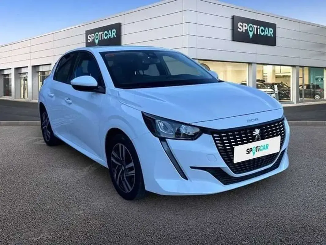 Usado Peugeot 208 Allure 101 CV (74 kW) 2020 Blanco Utilitario