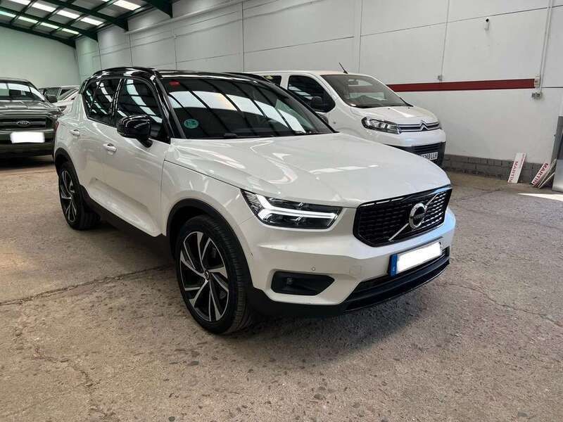 Blanco Usado 2018 Volvo XC40 R-Design SUV | 23.500 € (Precio justo) - Imagen 1/4