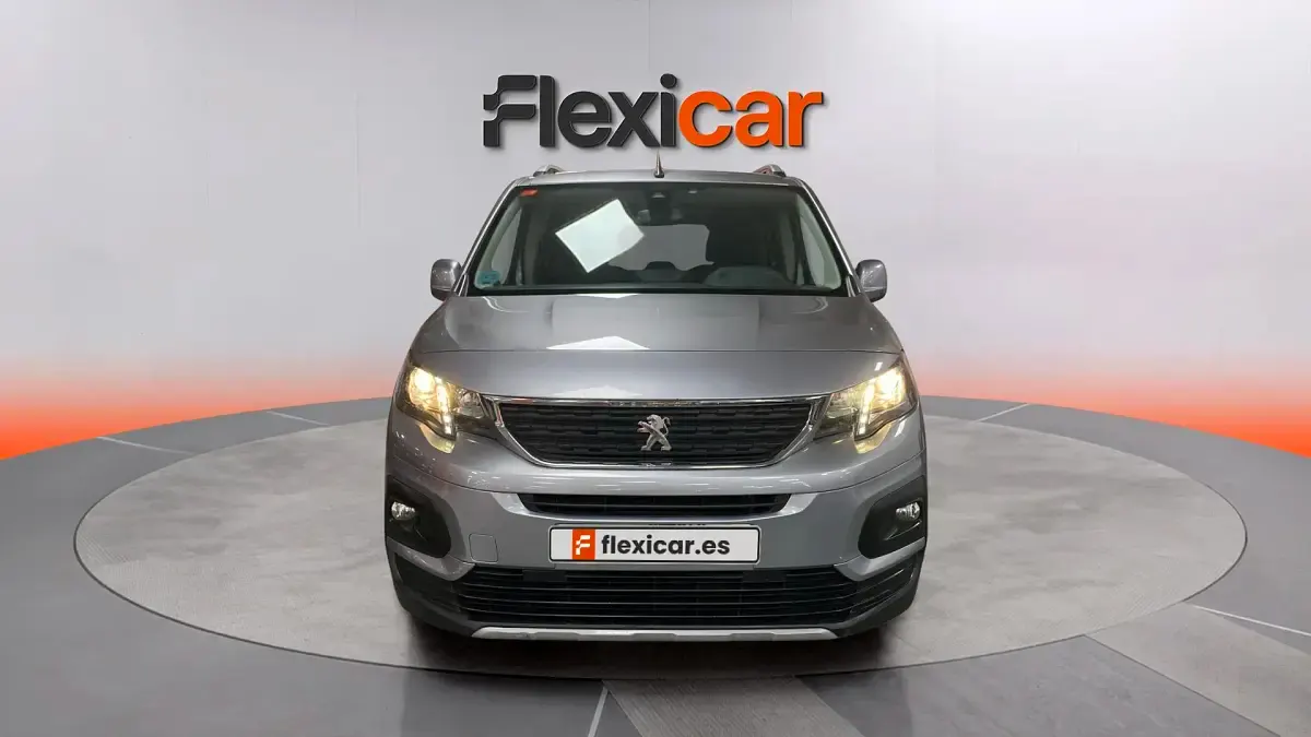 Usado Peugeot Rifter Allure 110 CV (80 kW) 2019 Gris Monovolumen