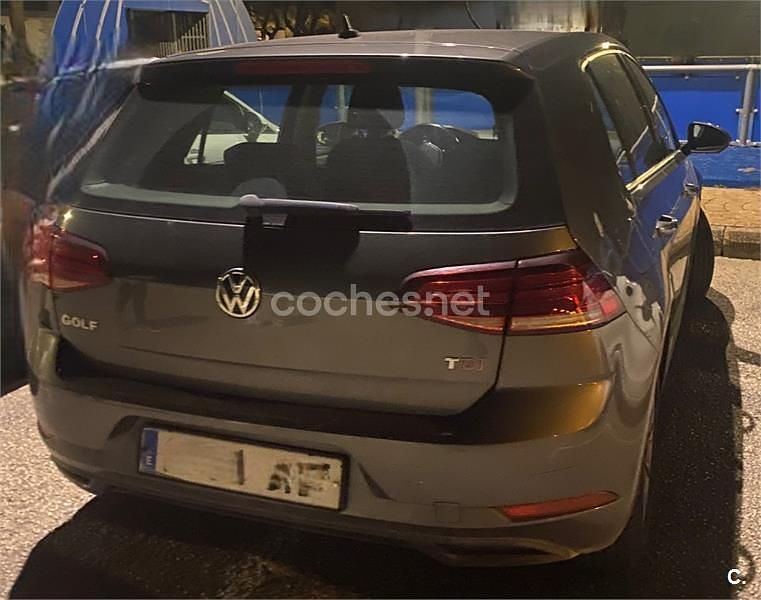 Usado VW Golf VII Advance 115 CV (84 kW) 2017 Gris / plata Berlina