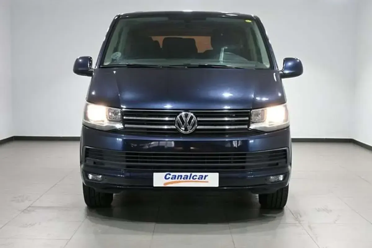 Usado VW Multivan Startline 102 CV (75 kW) 2016 Azul Monovolumen