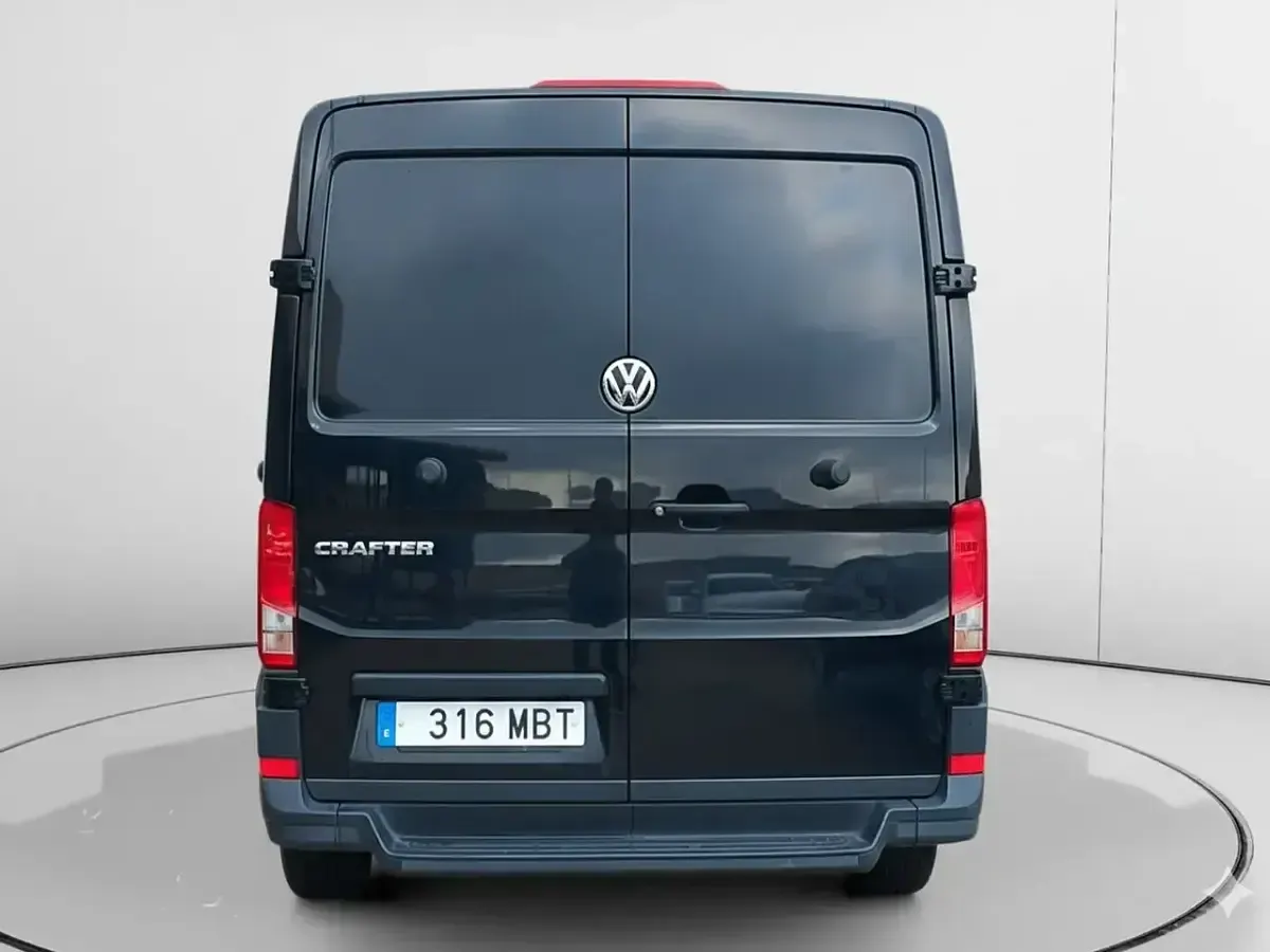 Usado VW Crafter 103 CV (75 kW) 2022 Negro Van