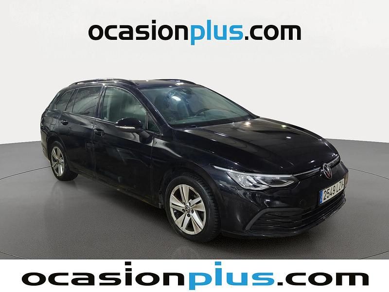 Usado VW Golf VIII Life 115 CV (84 kW) 2021 Negro Familiar