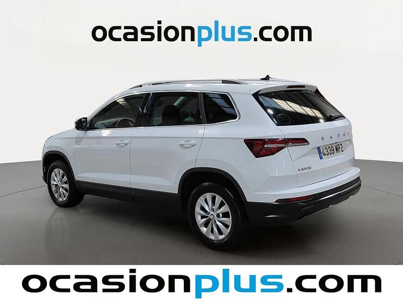Usado Skoda Karoq Selection 116 CV (85 kW) 2024 Blanco SUV