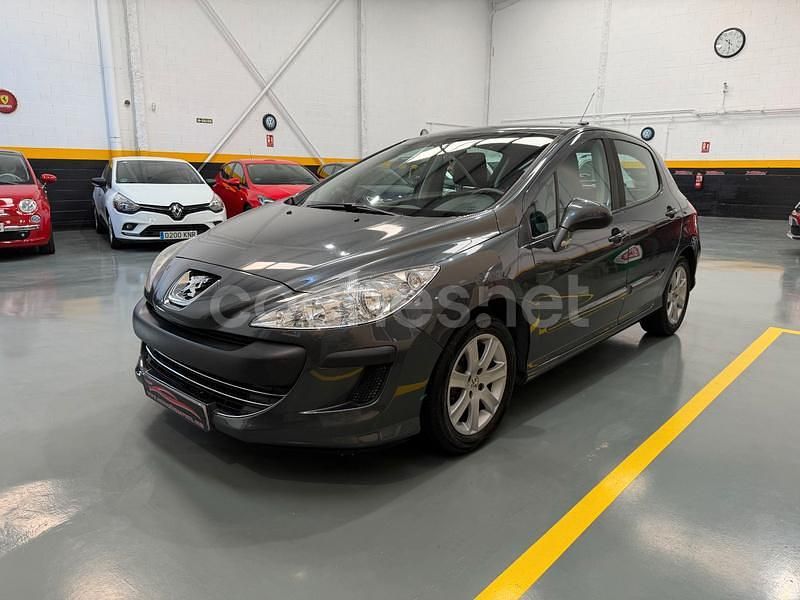 Usado Peugeot 308 Sportium 90 CV (66 kW) 2010 Gris / plata Berlina