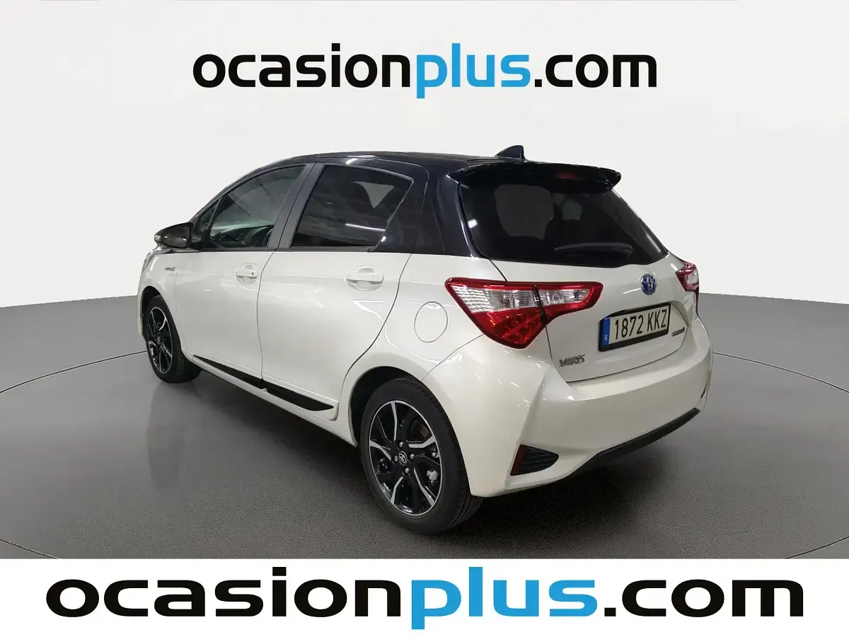 Usado Toyota Yaris 100 CV (73 kW) 2018 Blanco