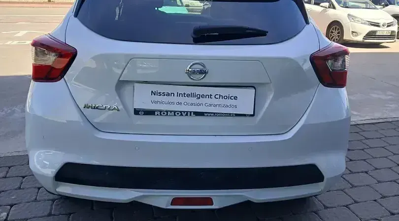 Usado Nissan Micra N-Connecta 100 CV (73 kW) 2020 Solid white Utilitario