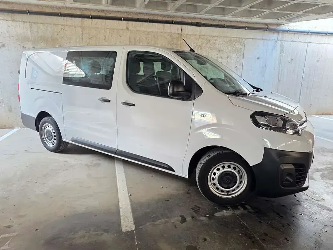 Usado Citroën Jumpy 144 CV (105 kW) 2023 Blanco Monovolumen