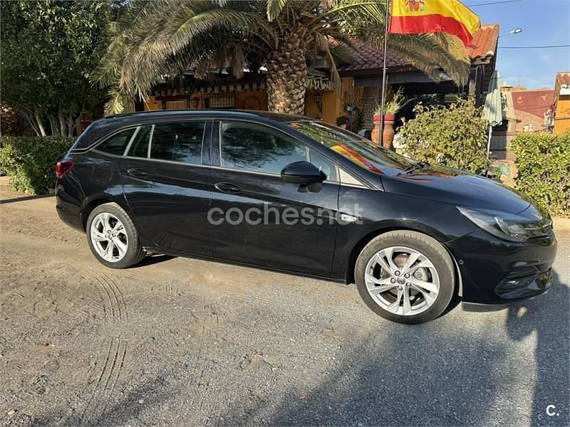 Negro Usado 2021 Opel Astra Elegance Familiar | 10.500 € (Precio justo) - Imagen 1/4