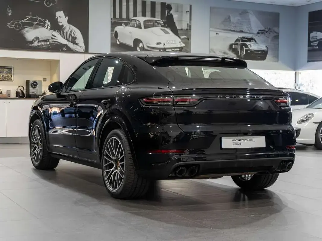 Usado Porsche Cayenne 462 CV (339 kW) 2020 Negro SUV