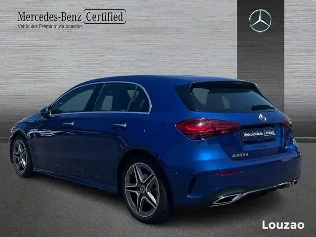 Usado Mercedes A200 150 CV (110 kW) 2025 Azul espectra