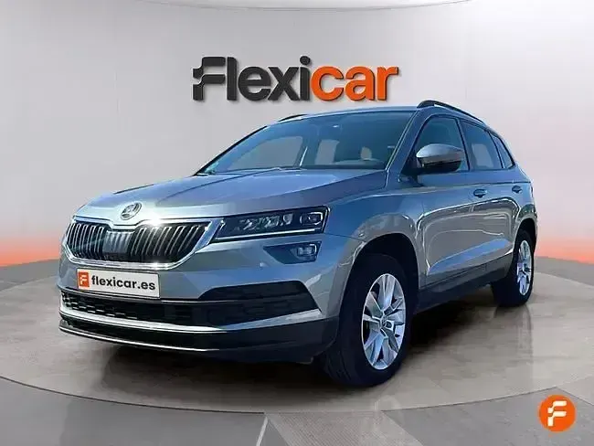 Usado Skoda Karoq Style 150 CV (110 kW) 2020 Gris SUV