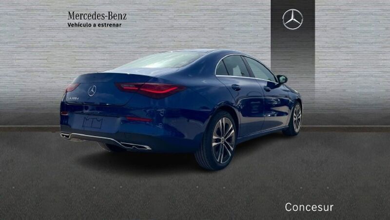 Nuevo Mercedes CLA200 150 CV (110 kW) 2025 Azul Berlina