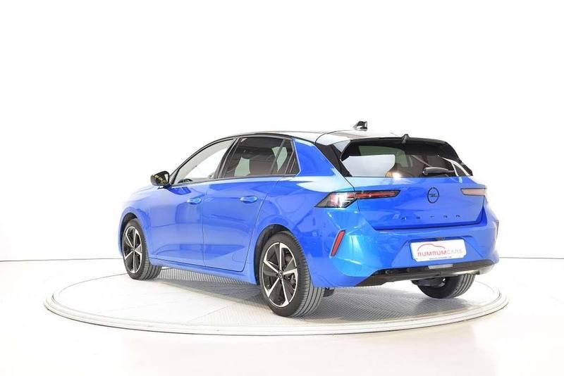 Usado Opel Astra S 131 CV (96 kW) 2024 Azul Utilitario