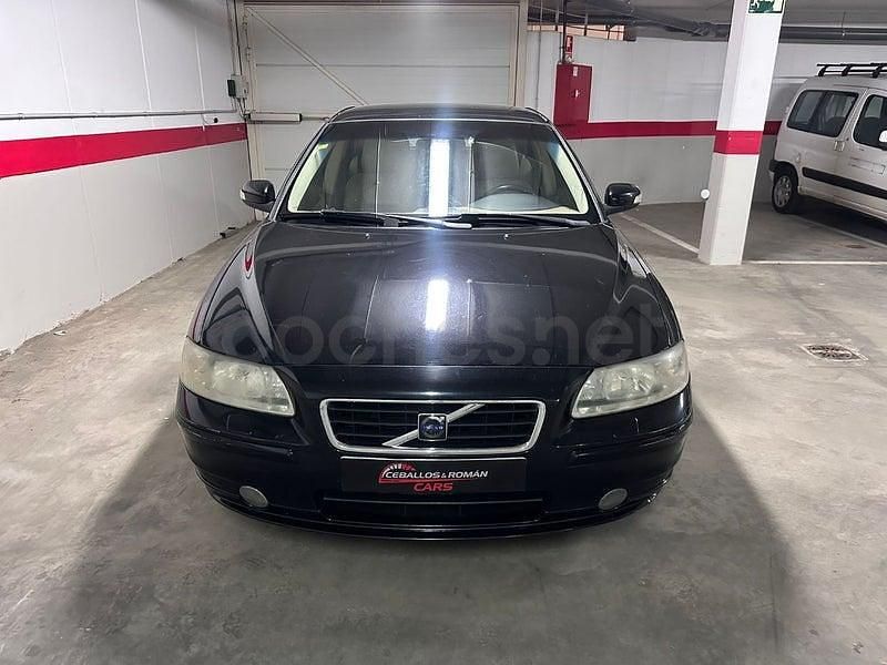Usado Volvo S60 Momentum 185 CV (136 kW) 2007 Negro Berlina
