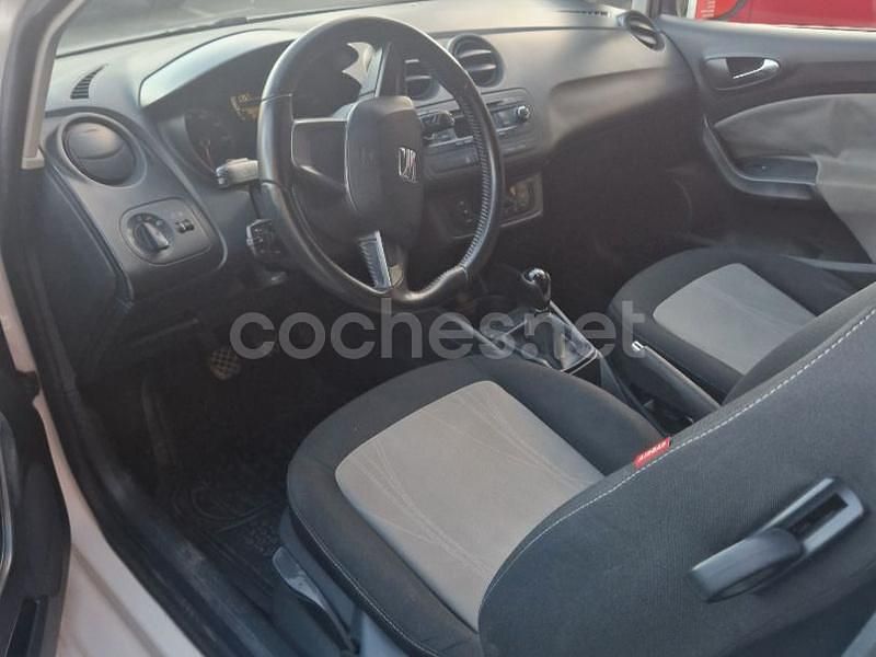Usado Seat Ibiza SC Reference 85 CV (62 kW) 2015 Blanco Utilitario