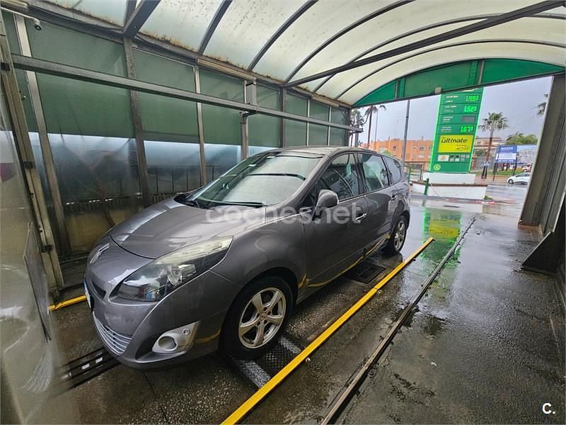 Gris / plata Usado 2010 Renault Grand Scénic III Dynamique Monovolumen | 5500 € (Precio justo) - Imagen 1/4