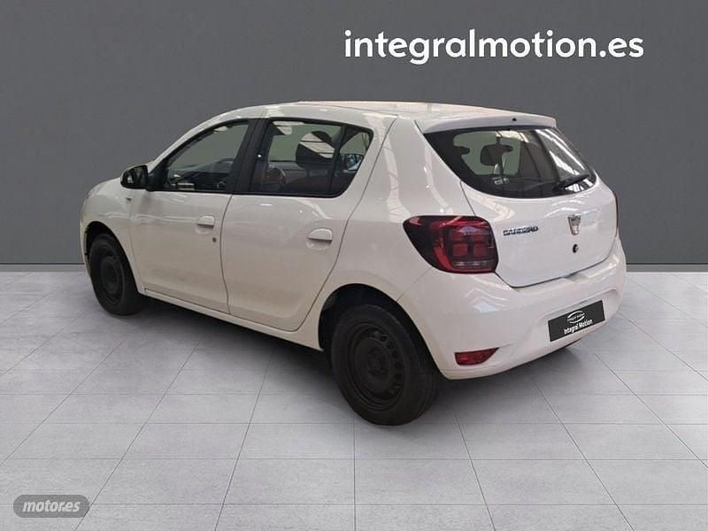 Usado Dacia Sandero Lauréate 73 CV (53 kW) 2019 Blanco Berlina