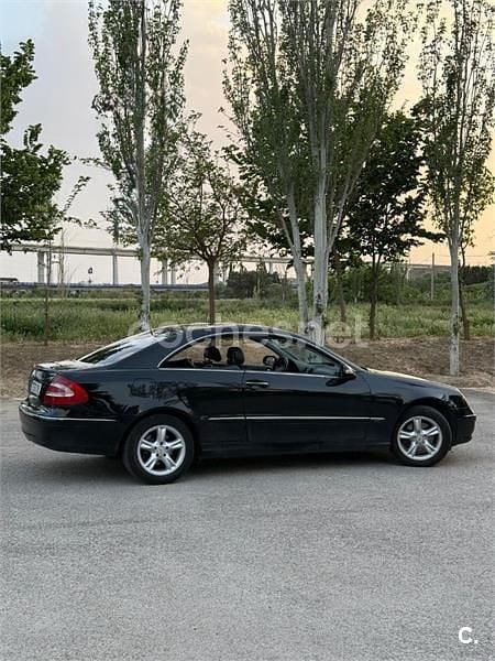 Usado Mercedes CLK240 Avantgarde 170 CV (125 kW) 2003 Negro Coupe