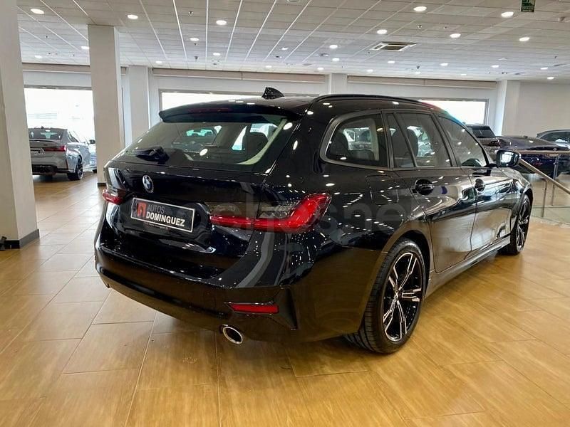 Usado BMW 318 150 CV (110 kW) 2022 Negro Familiar