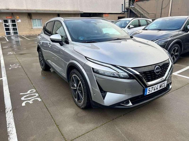 Usado Nissan Qashqai Tekna 192 CV (141 kW) 2022 Gris SUV