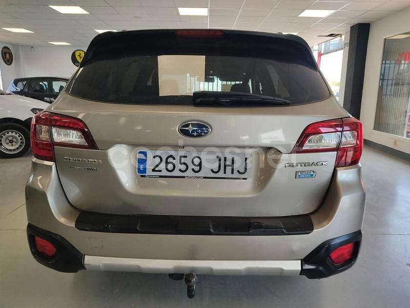 Usado Subaru Outback 150 CV (110 kW) 2016 Beige Familiar
