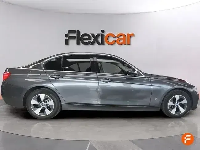 Usado BMW 330e 252 CV (185 kW) 2018 Gris Berlina