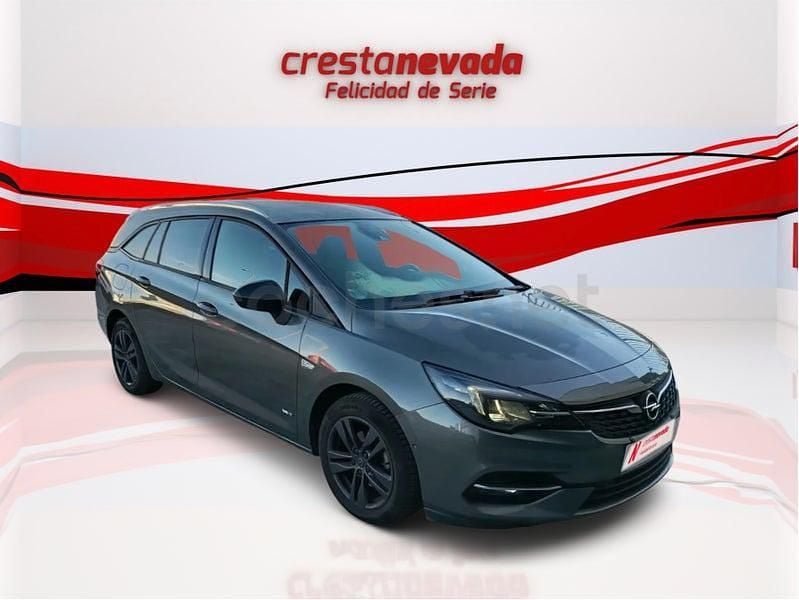 Usado Opel Astra Ultimate 145 CV (106 kW) 2022 Gris / plata Familiar
