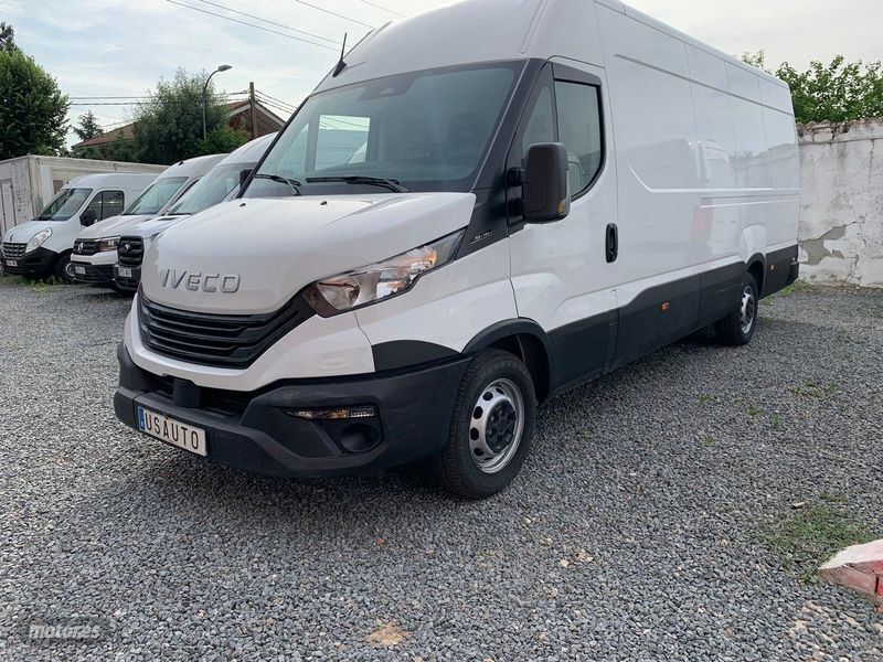 Blanco Usado 2024 Iveco Daily Van | 34.298 € - Imagen 1/4