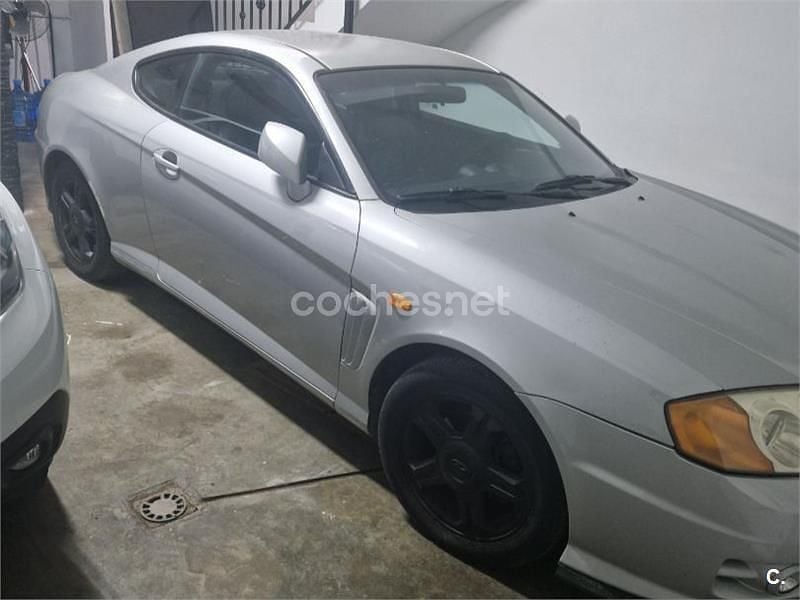 Usado Hyundai Coupé 105 CV (77 kW) 2003 Blanco Coupe