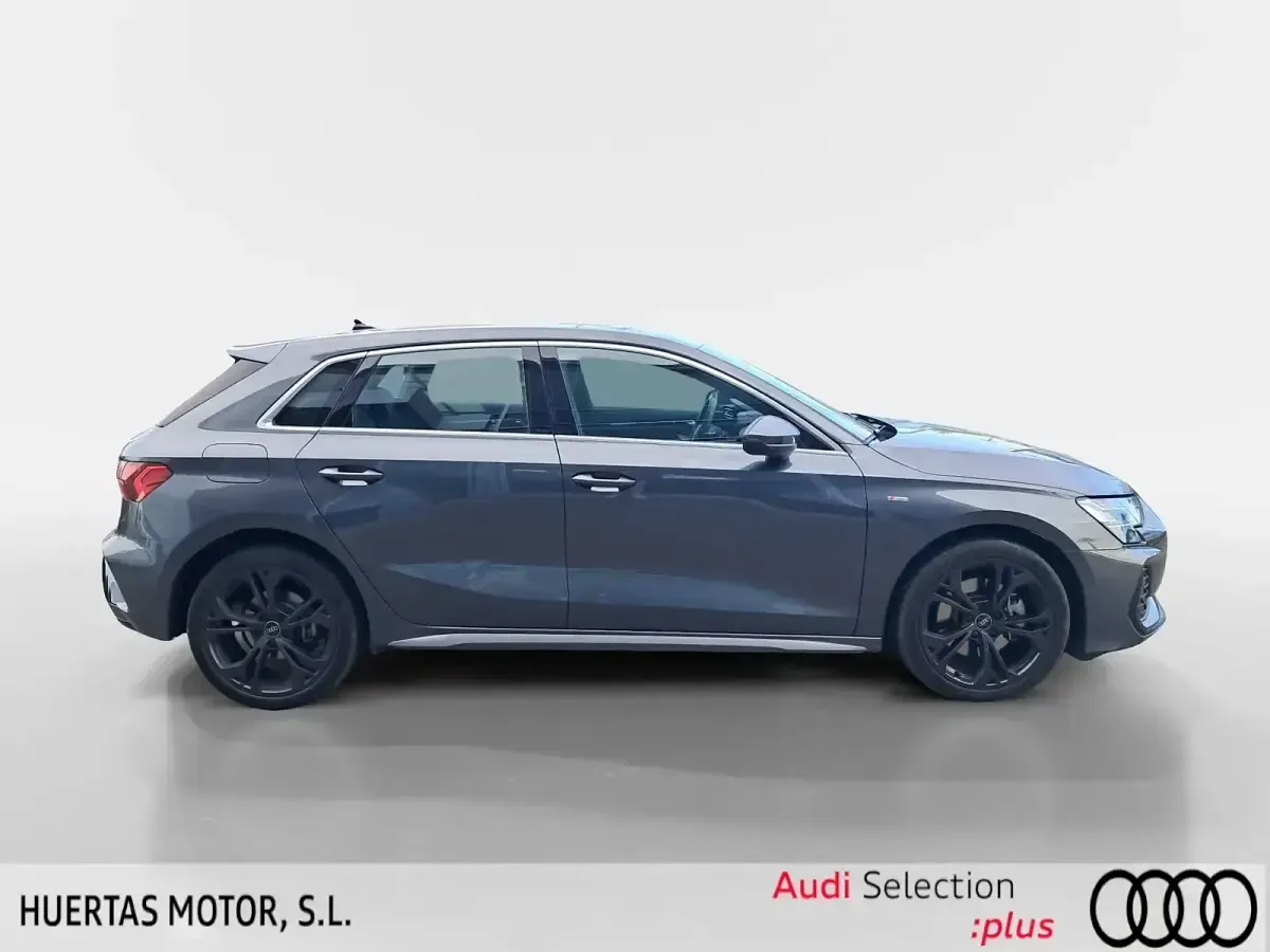 Usado Audi A3 204 CV (150 kW) 2025 Gris Berlina