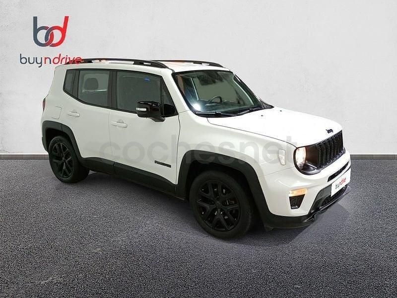 Usado Jeep Renegade Night Eagle 130 CV (95 kW) 2022 Blanco SUV