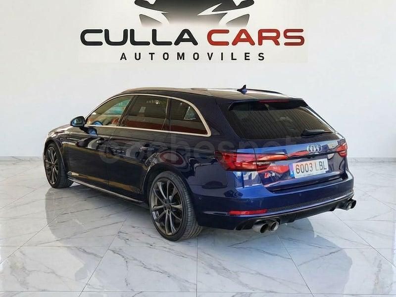 Usado Audi A4 354 CV (260 kW) 2018 Azul Familiar