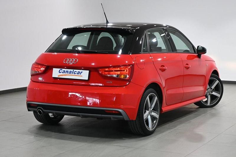Usado Audi A1 Sportback Design 90 CV (66 kW) 2018 Rojo Utilitario