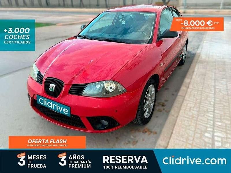 Rojo Usado 2006 Seat Ibiza Reference Utilitario | 2990 € (Precio justo) - Imagen 1/3