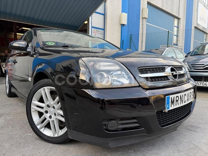 Negro Usado 2003 Opel Vectra GTS Berlina | 5990 € - Imagen 1/4