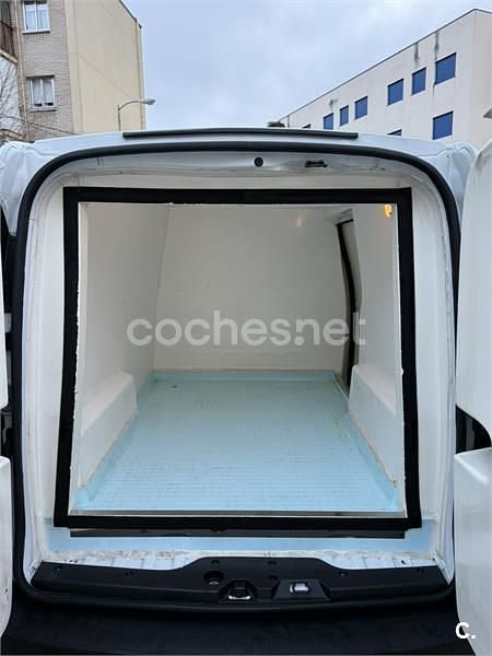 Usado Dacia Dokker Stepway 90 CV (66 kW) 2016 Blanco Monovolumen