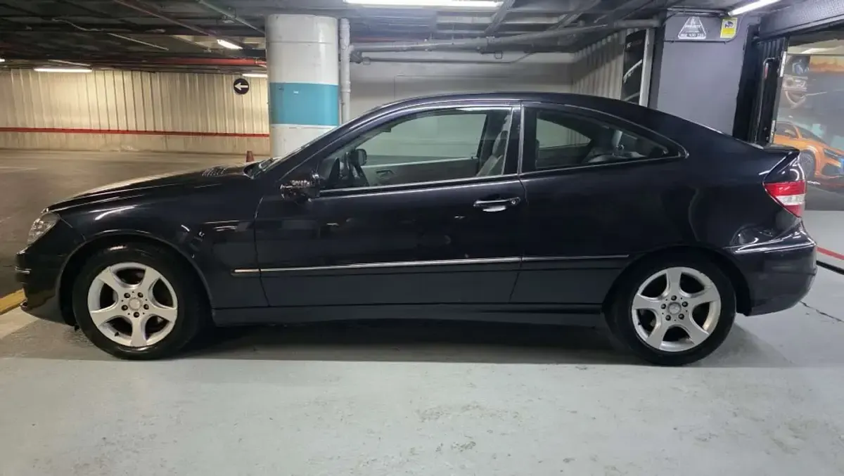 Usado Mercedes C200 184 CV (135 kW) 2010 Coupe