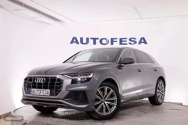 Usado Audi Q8 S-Line 286 CV (210 kW) 2019 Gris SUV