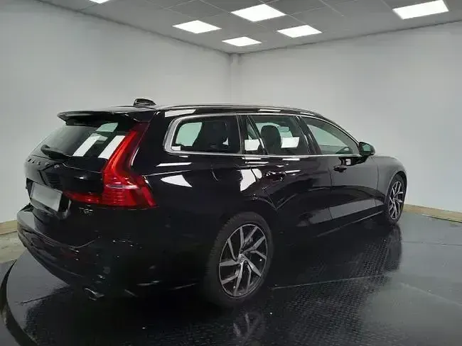 Usado Volvo V60 Business Edition 394 CV (289 kW) 2019 Negro Familiar