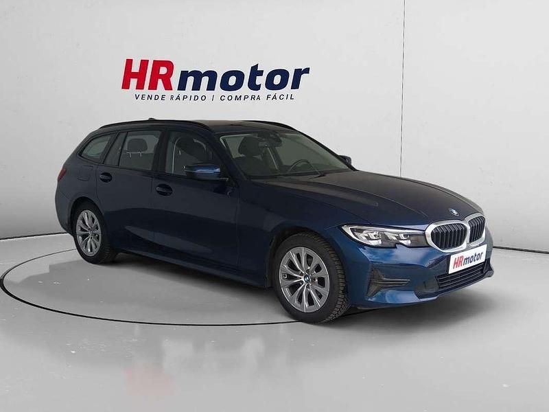 Azul Usado 2020 BMW 318 Shadowline Familiar | 21.290 € (Precio justo) - Imagen 1/4
