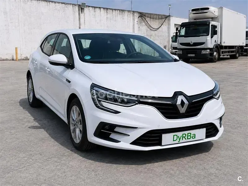 Usado Renault Mégane IV Zen 115 CV (84 kW) 2021 Blanco Berlina