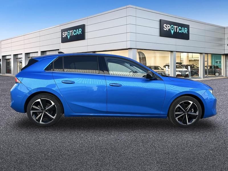 Usado Opel Astra Elegance 130 CV (95 kW) 2023 Azul Berlina